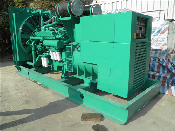 息烽发电车出租-柴油发电机组在使用的过程中应该做好哪些防护工作