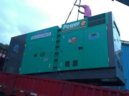 息烽柴油发电机组转速不稳定时，如何对发动机进行维护？