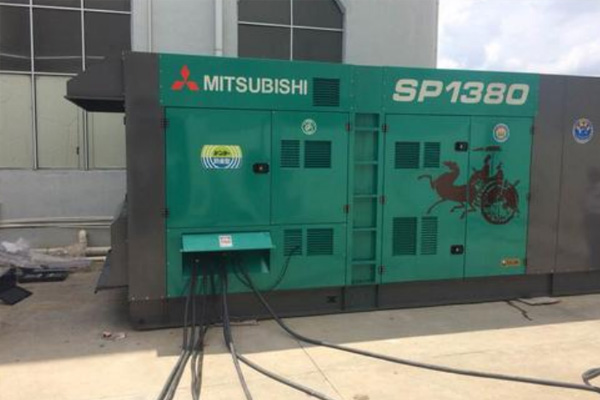 息烽为什么有些柴油发电机组的输出电压可以调节？