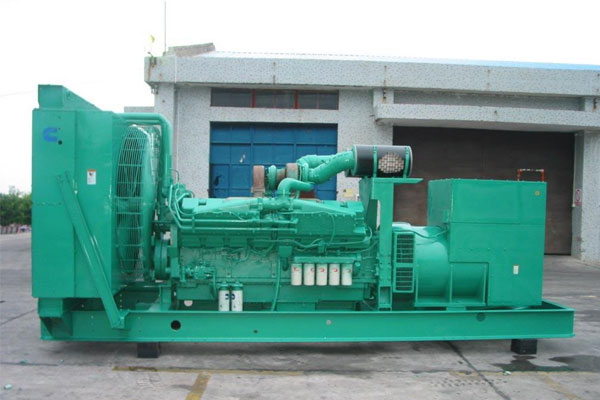 息烽工厂发电机应急发电时如何更准确地检查发电机状态？