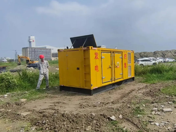 息烽200KW柴油发电机机组每小时的油耗量受哪些因素影响？