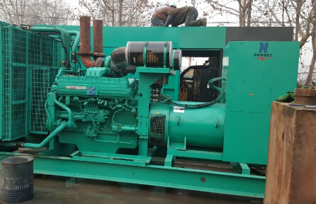 息烽发电机组如何判断水冷式机油散热器内部是否需要清洗?